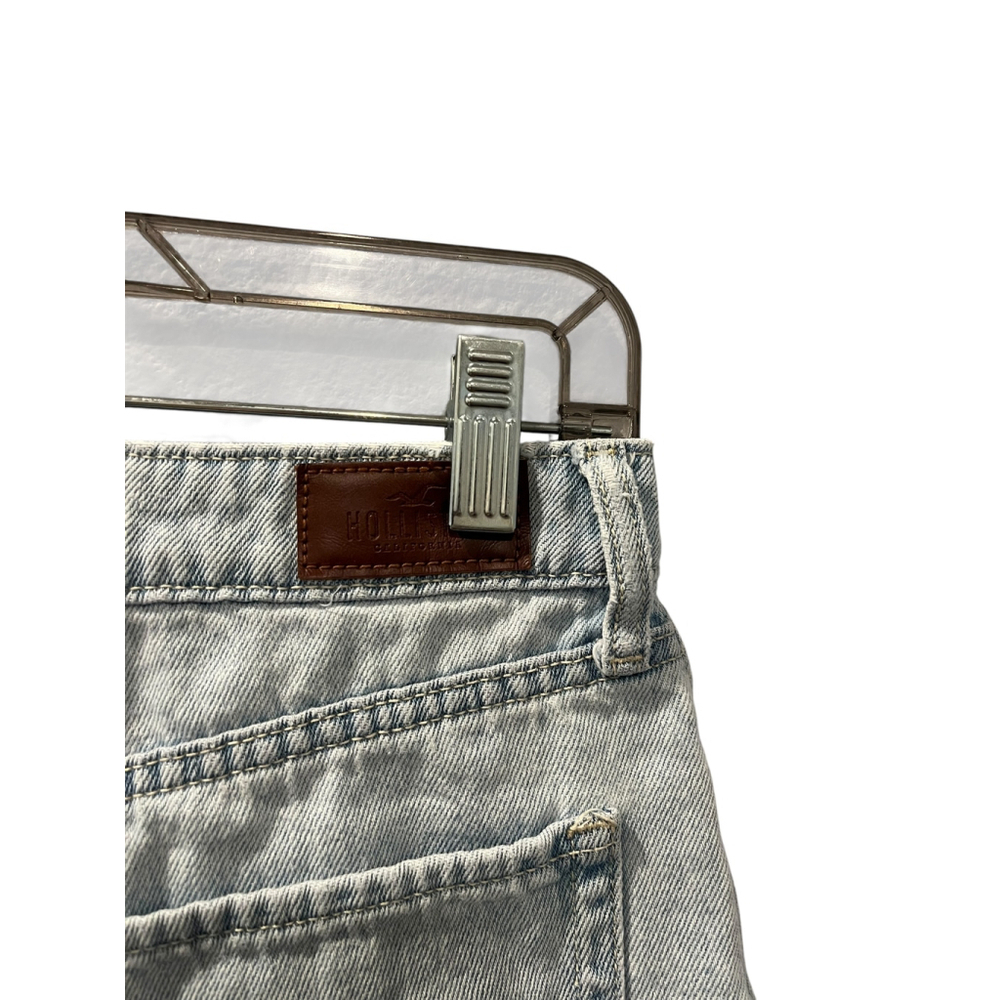 Hollister Ultra High Rise Vintage Relaxed Mom Shorts Size 1 Waist 25" Light Wash - Picture 5 of 5